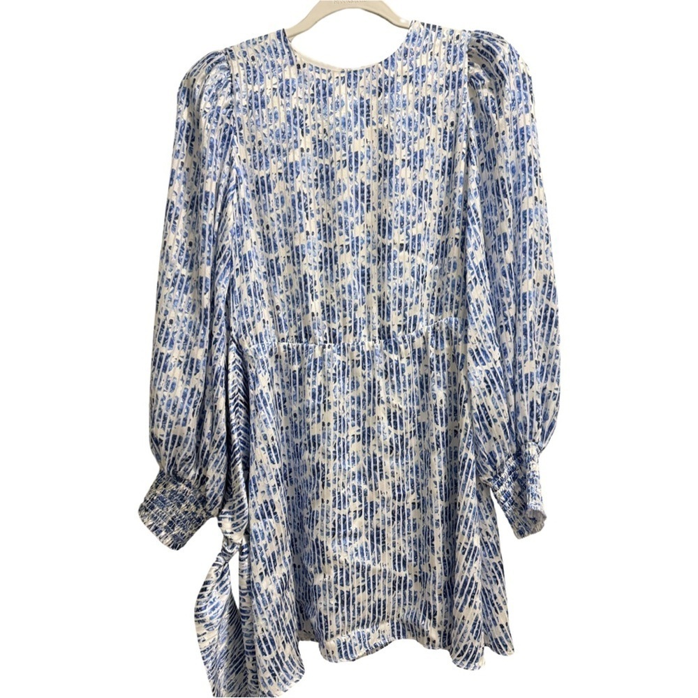 Alice + Olivia Molli Belted Floral Mini Wrap Dress Forget Me Not Antique Size 2